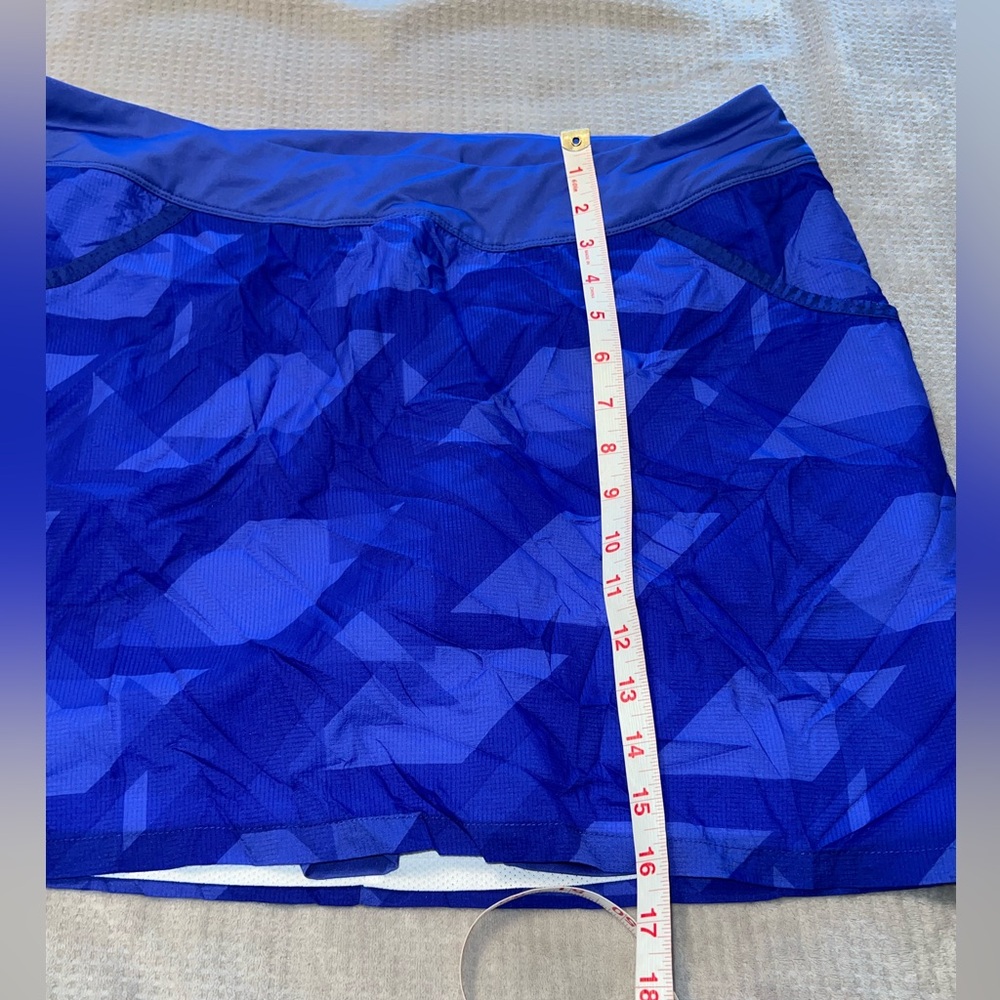 Nike Golf Blue Geometric Skort | Size Large| Built-in Shorts - Picture 5 of 5